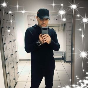 Meet your Posher, Larry